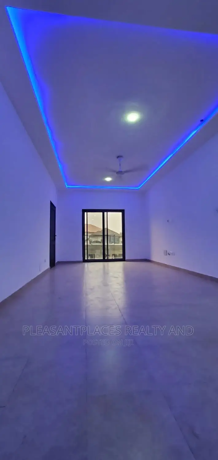 2bdrm Apartment in Pleasantplaces, Adjiriganor for rent