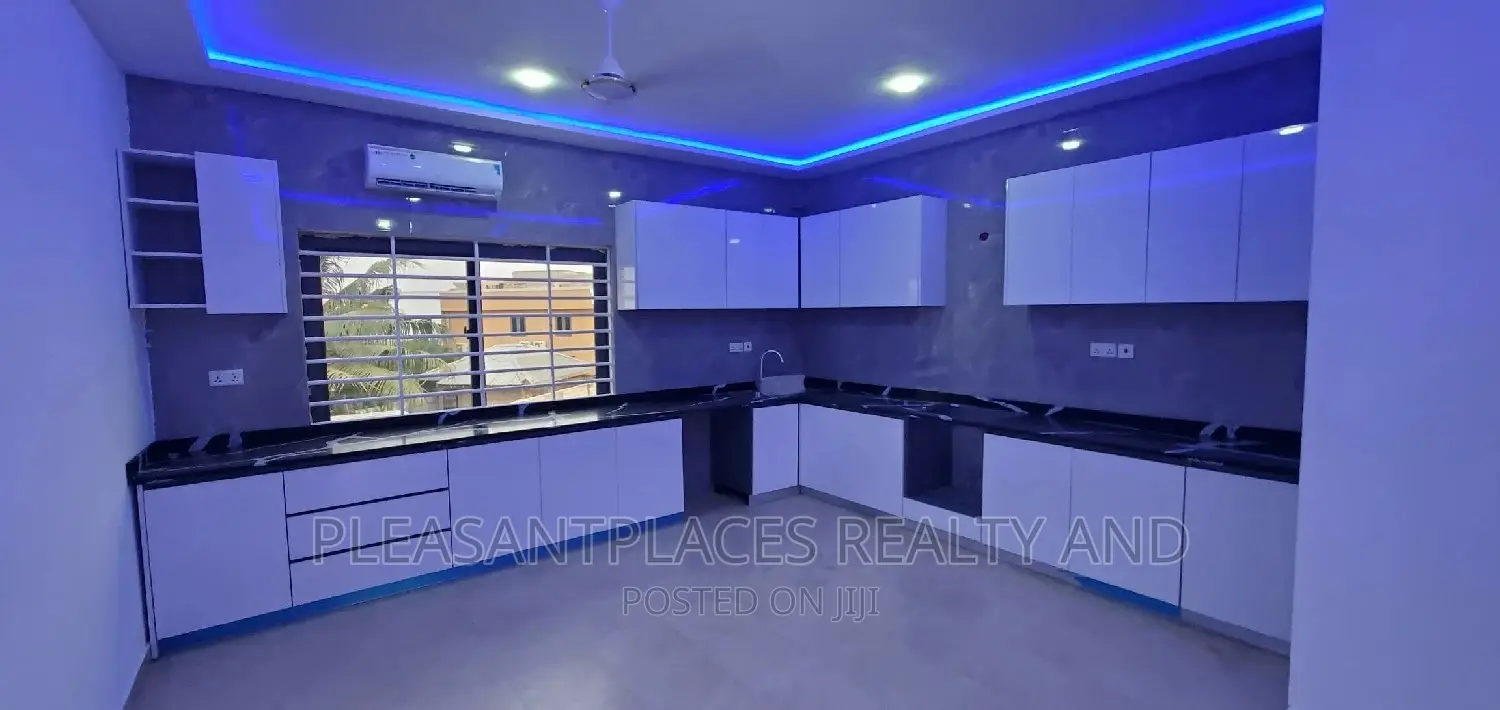 2bdrm Apartment in Pleasantplaces, Adjiriganor for rent