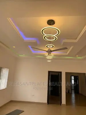 3bdrm House in Pleasantplaces, Lake Side Estate for sale