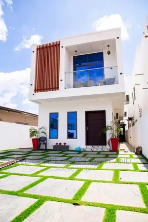 4bdrm Duplex in Pleasantplaces, East Legon for sale
