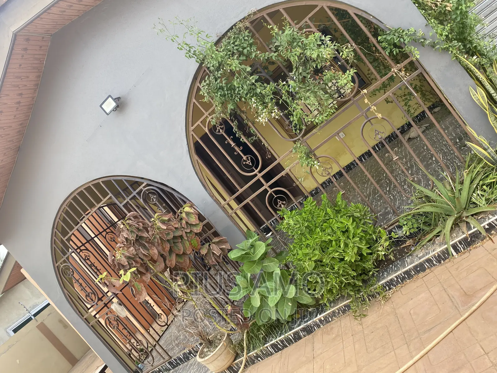 3bdrm House in Teshie for rent