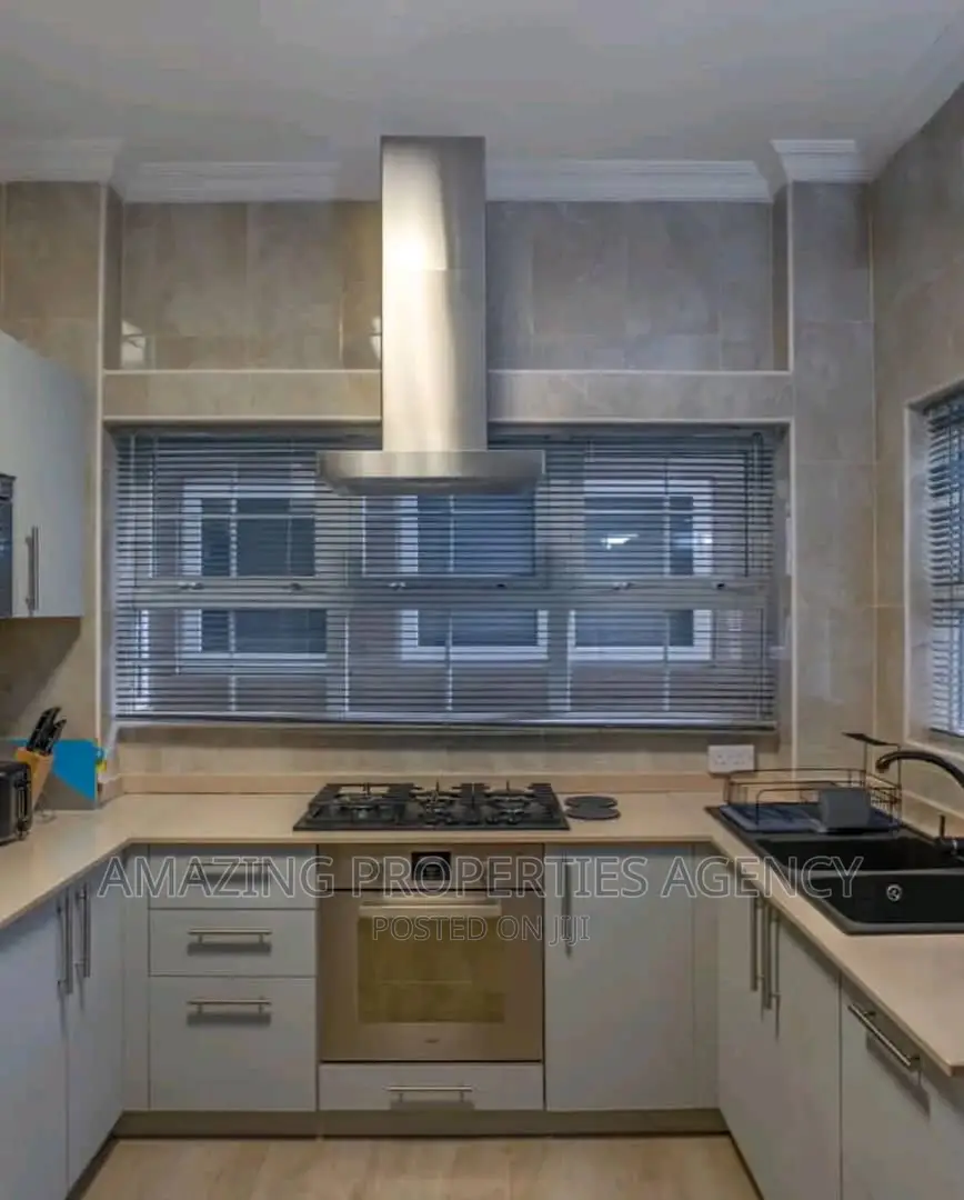 3bdrm Townhouse / Terrace in Airport Residential Area for rent