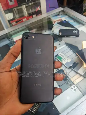 Apple iPhone 7 32 GB Black