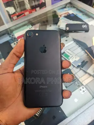 Apple iPhone 7 32 GB Black