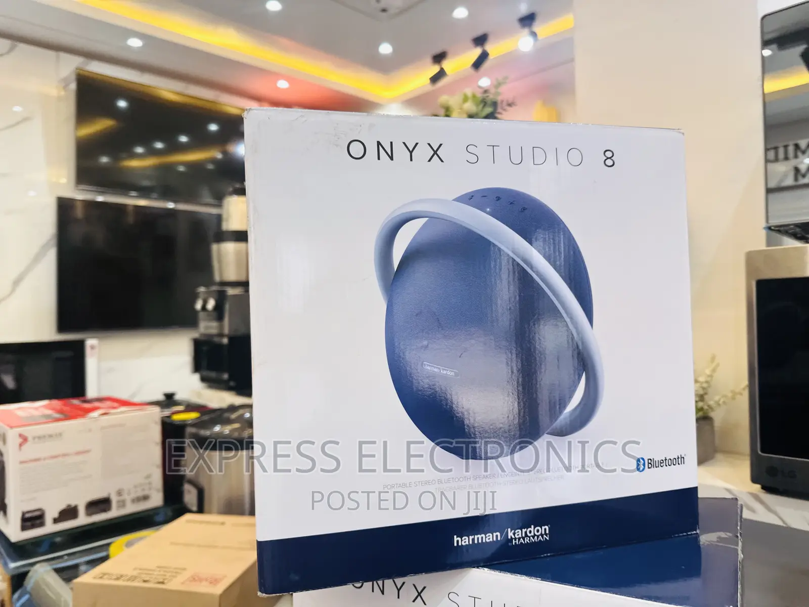 Powerful Sleek Blue Onyx 8 Bluetooth Speaker.