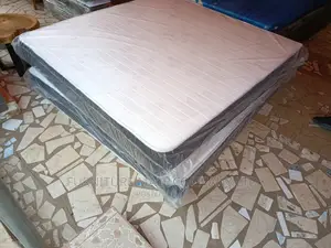 Excellent 84x75 King Size Mattress Available as Seen