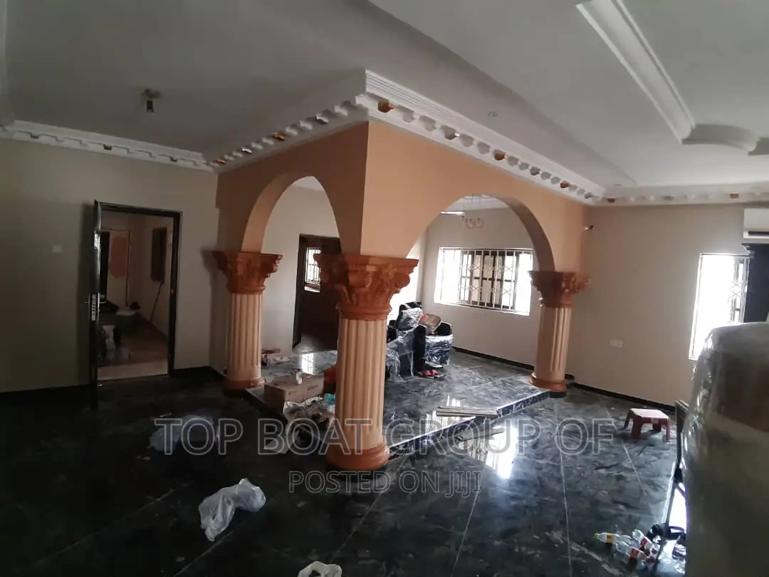 Furnished 5bdrm House in Top Boat Estate, Kumasi Metropolitan for sale