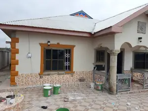 Furnished 5bdrm House in Top Boat Estate, Kumasi Metropolitan for sale