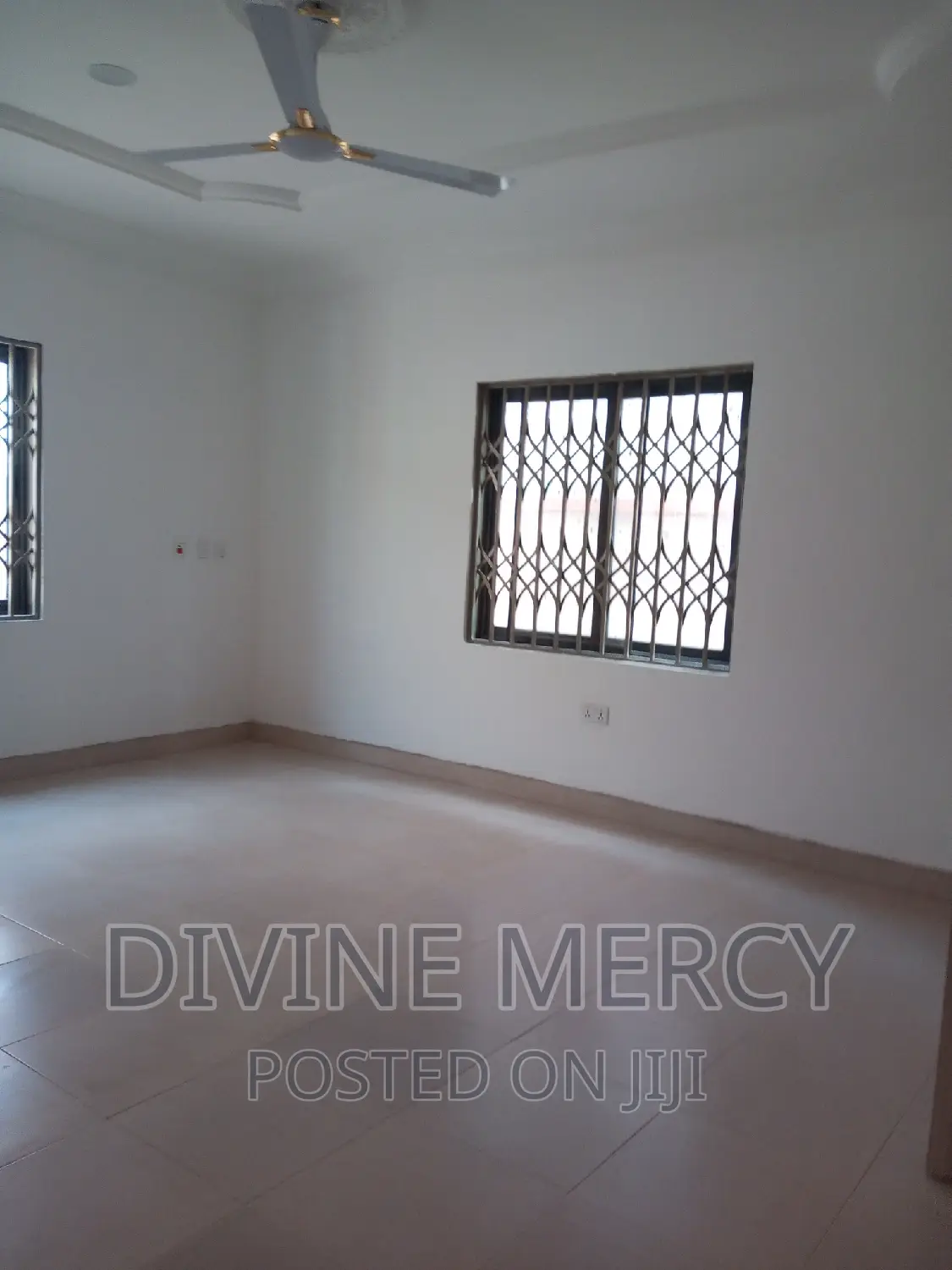 3bdrm Bungalow in Kuwait, Awutu Senya East Municipal for sale