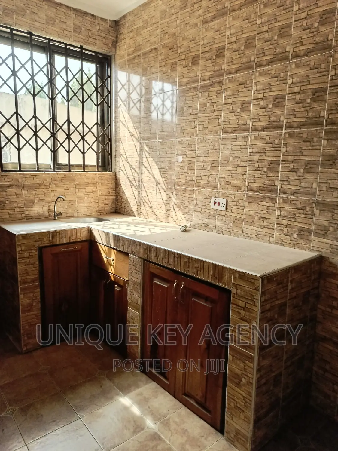 8bdrm Apartment in Unique Key Agency, Pillar 2 for sale