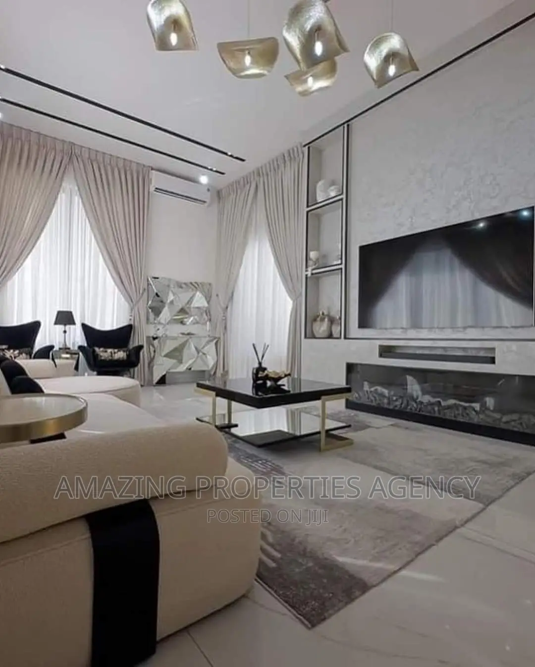 Furnished 4bdrm House in 4 Bedroom House With, Labone for sale