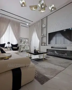 Furnished 4bdrm House in 4 Bedroom House With, Labone for sale