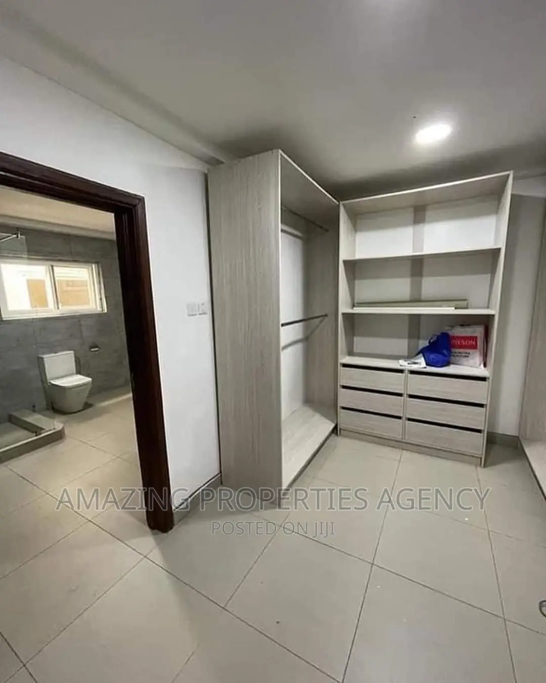 Furnished 4bdrm House in 4 Bedroom House With, Labone for sale