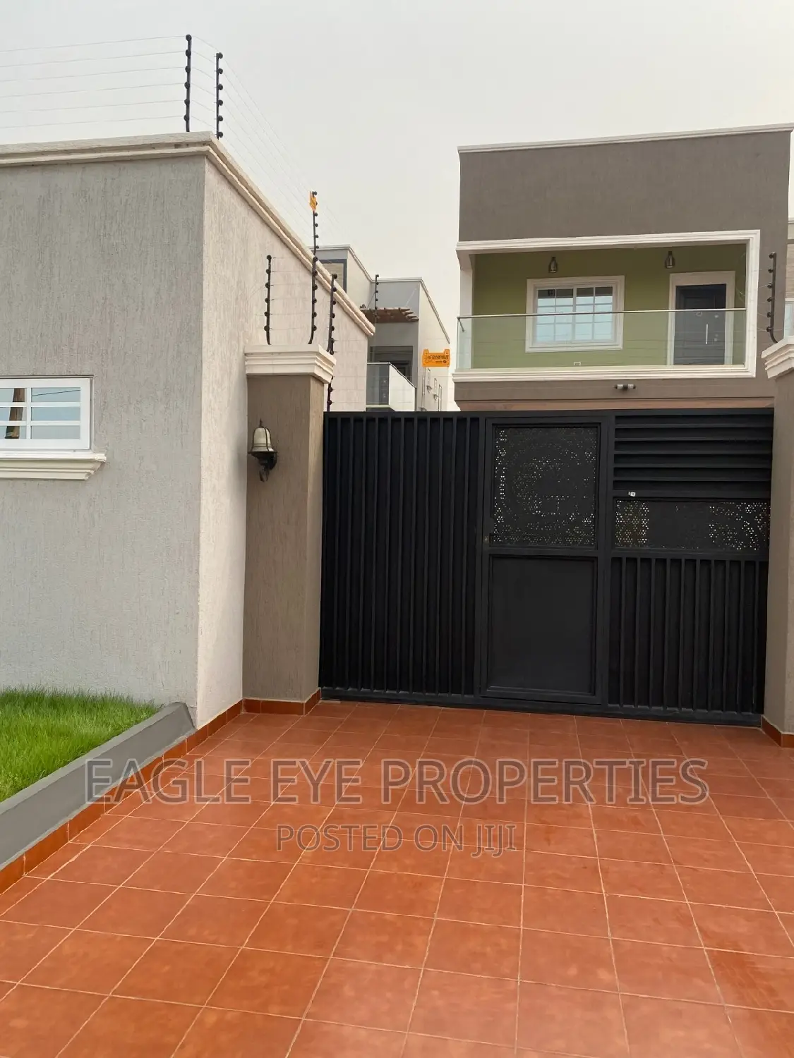 4bdrm House in Achimota for sale
