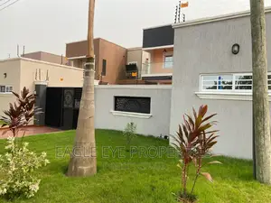 4bdrm House in Achimota for sale
