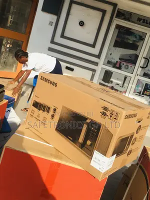 Electric Samsung 23 Liters Countertop Solo Black Microwave