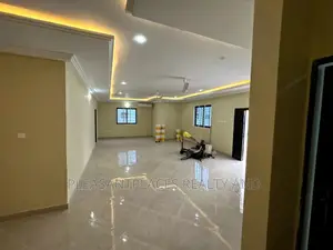3bdrm House in Pleasantplaces, East Legon for sale