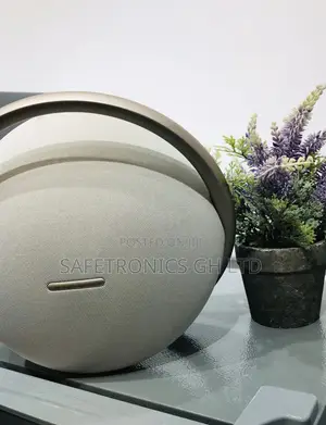 Onyx Studio 8 Bluetooth Gold Electric Wireless Harman Kardon