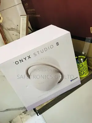 Wireless Bluetooth Harman Kardon Onyx Studio 8 Speaker