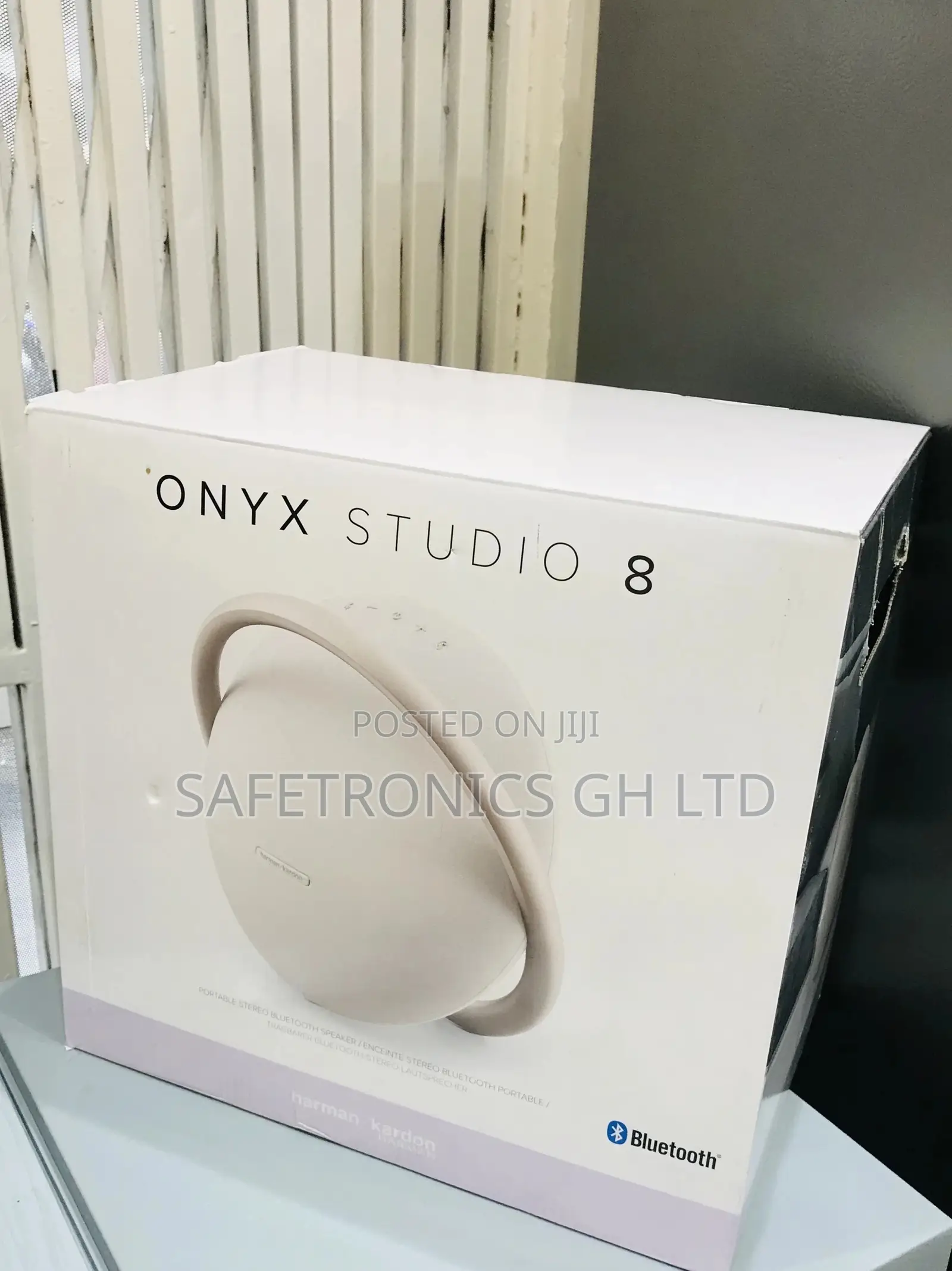 Gold Onyx Studio 8 Bluetooth Harman Kardon Wireless Speaker