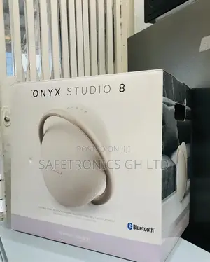 Studio 8 Harman Kardon Onyx Bluetooth Electric Gold Speaker