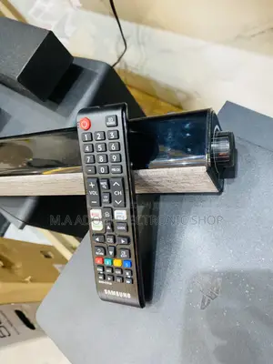 Original Samsung Black Remote Control.