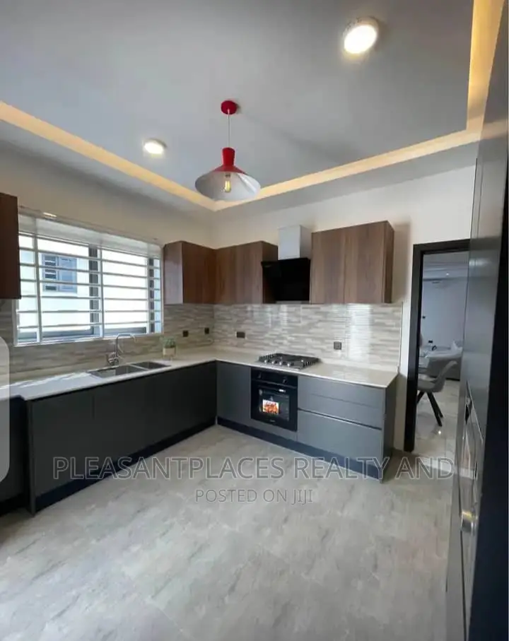 4bdrm Duplex in Pleasantplaces, Spintex for sale