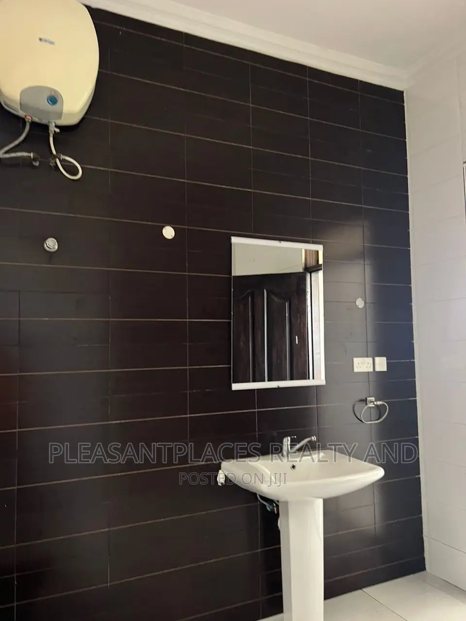 3bdrm House in Pleasantplaces, School Junction for rent
