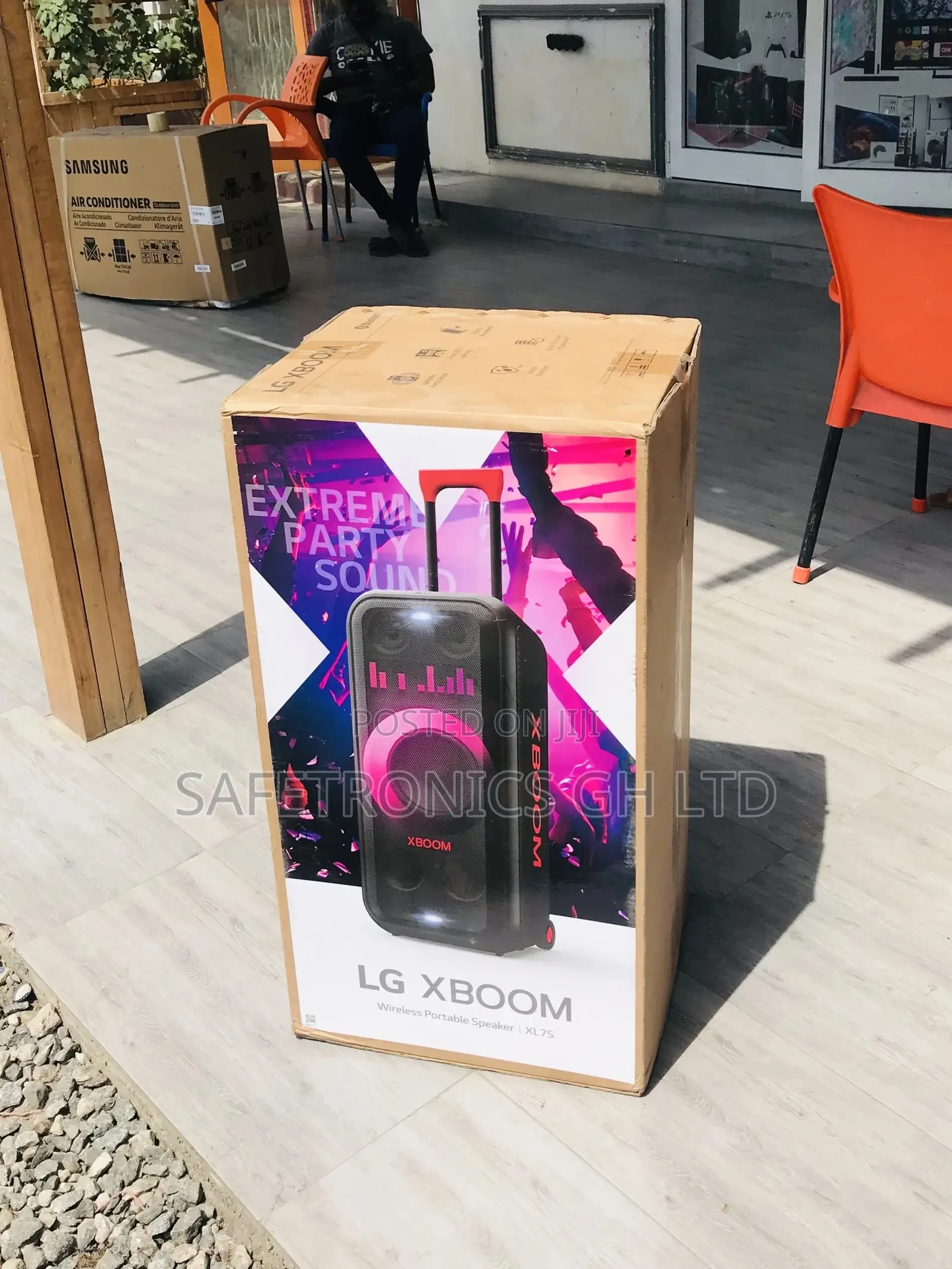 Essential Bluetooth Black Electric LG XL7S Wireless Speaker