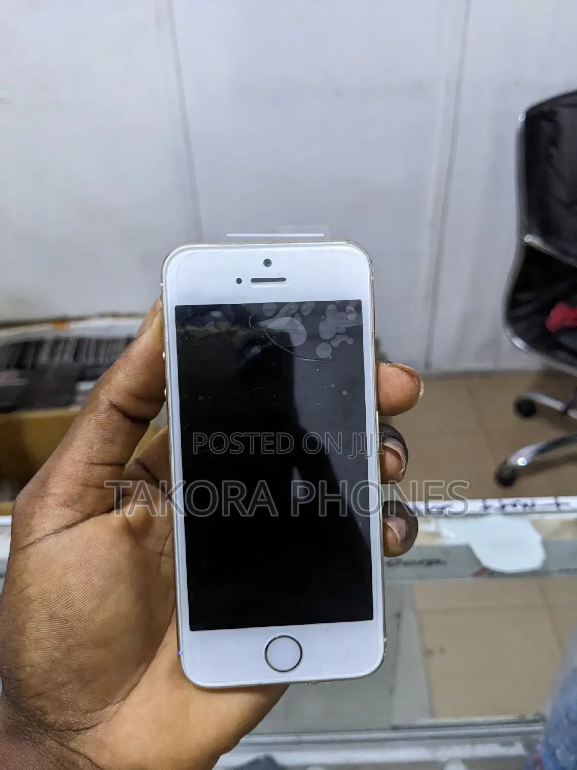 Apple iPhone 5s 16 GB Gray