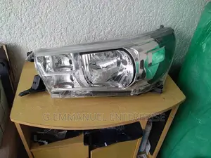TOYOTA Hilux 2018-19 Head Light Depo Japan. Original.