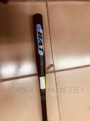 Metallic Baseball Bat (30 Inches)