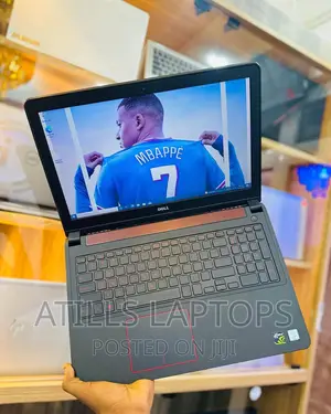 Laptop Dell Inspiron 15 5577 16GB Intel Core I7 SSD 512GB