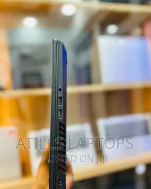 Laptop Dell Inspiron 15 5577 16GB Intel Core I7 SSD 512GB