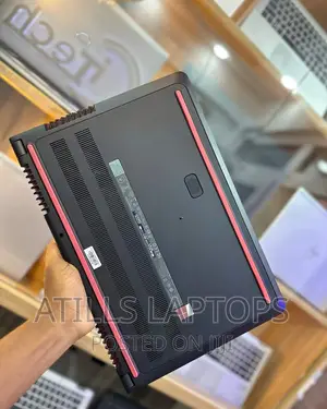 Laptop Dell Inspiron 15 5577 16GB Intel Core I7 SSD 512GB