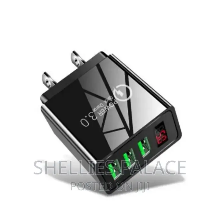 Smart Digital Display Fast Charger 5v3 . 1 a 3 USB Adapter