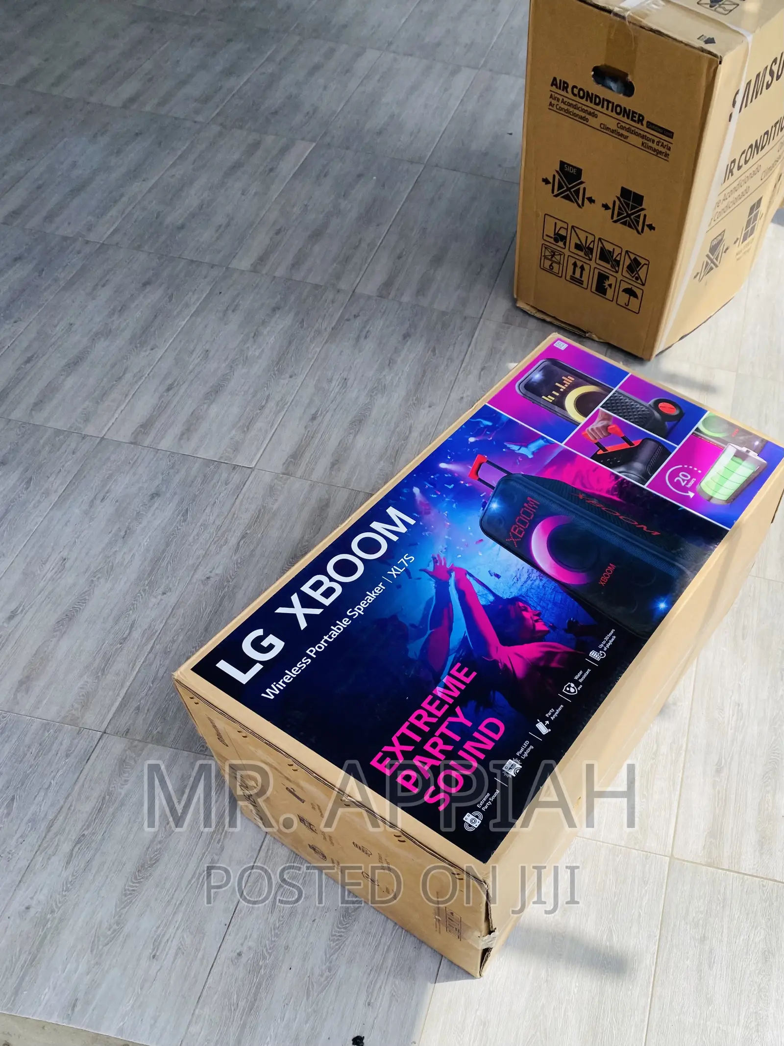 Authentic LG XL7S Portable Bluetooth Speaker(Black).