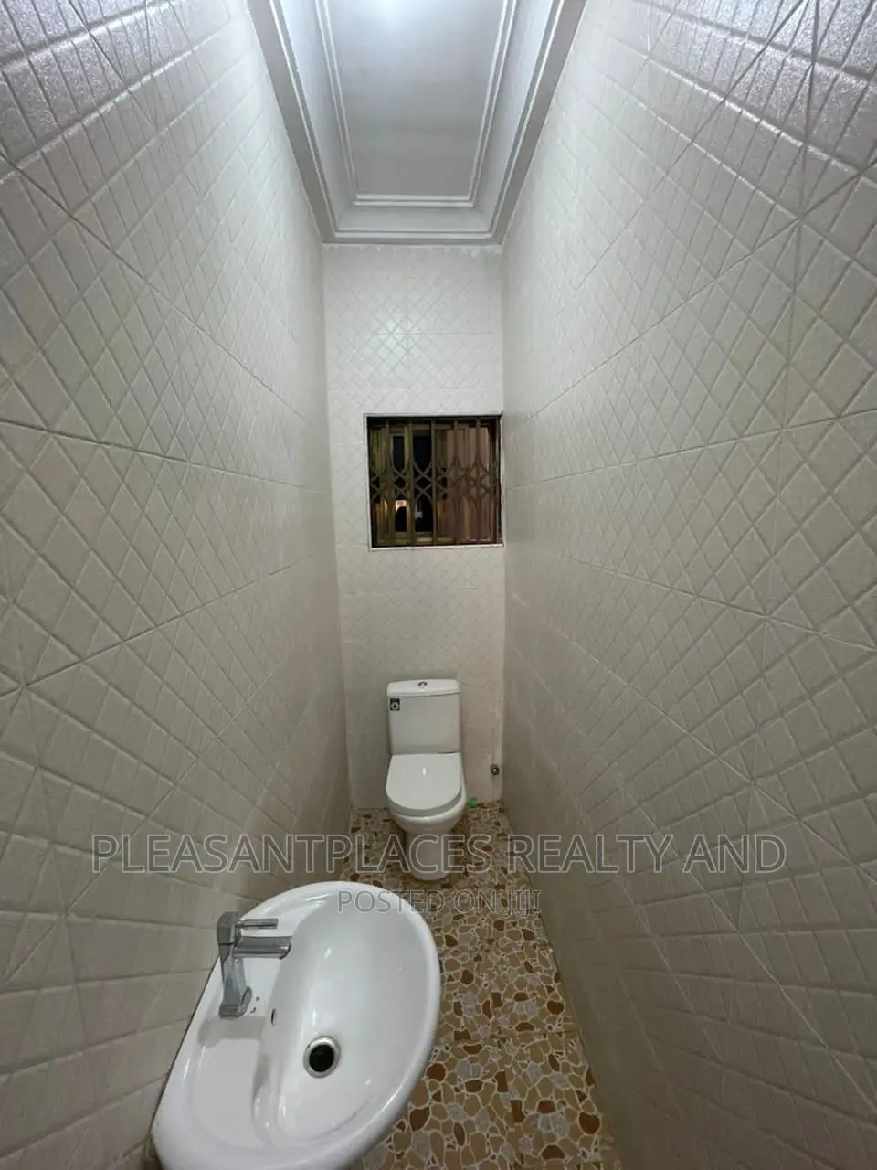 2bdrm Apartment in Pleasantplaces, Oyarifa for rent