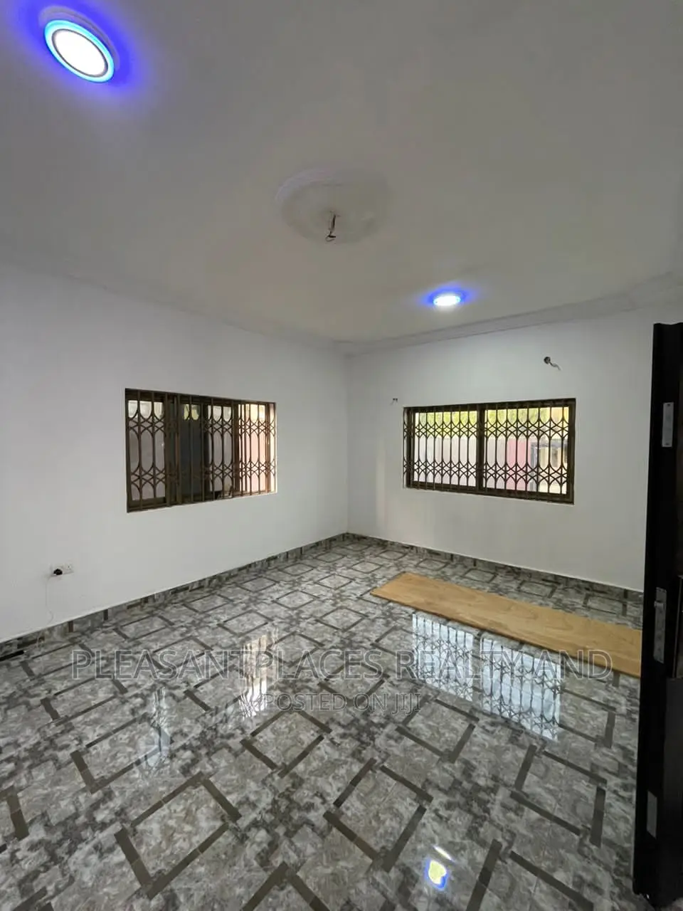 2bdrm Apartment in Pleasantplaces, Oyarifa for rent