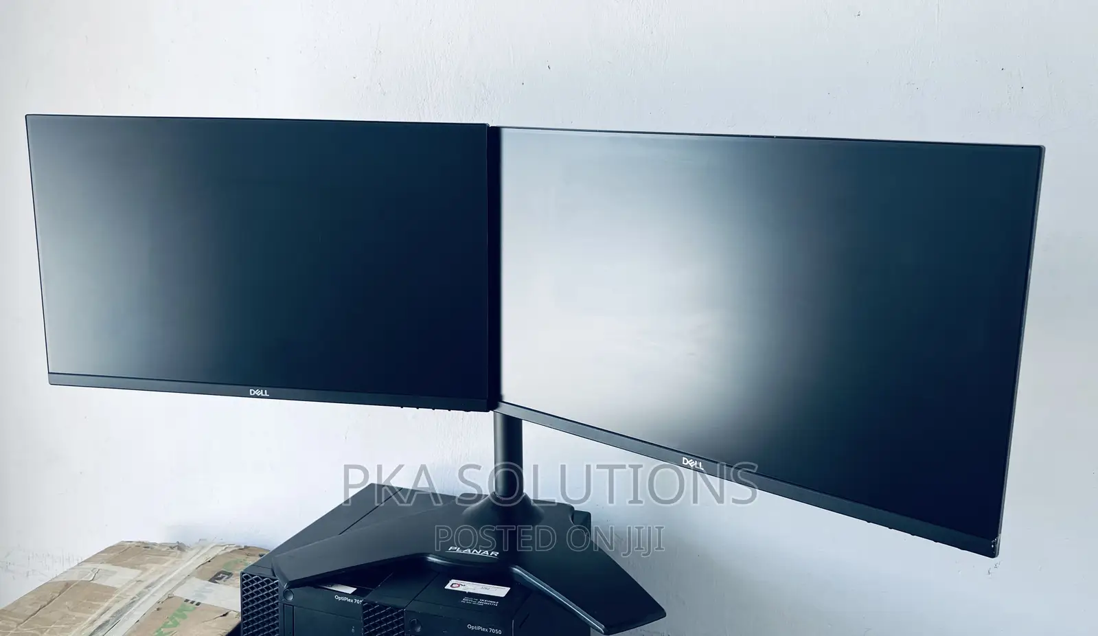 Dell 23 Inches Edgeless Monitor on Dual Stand.