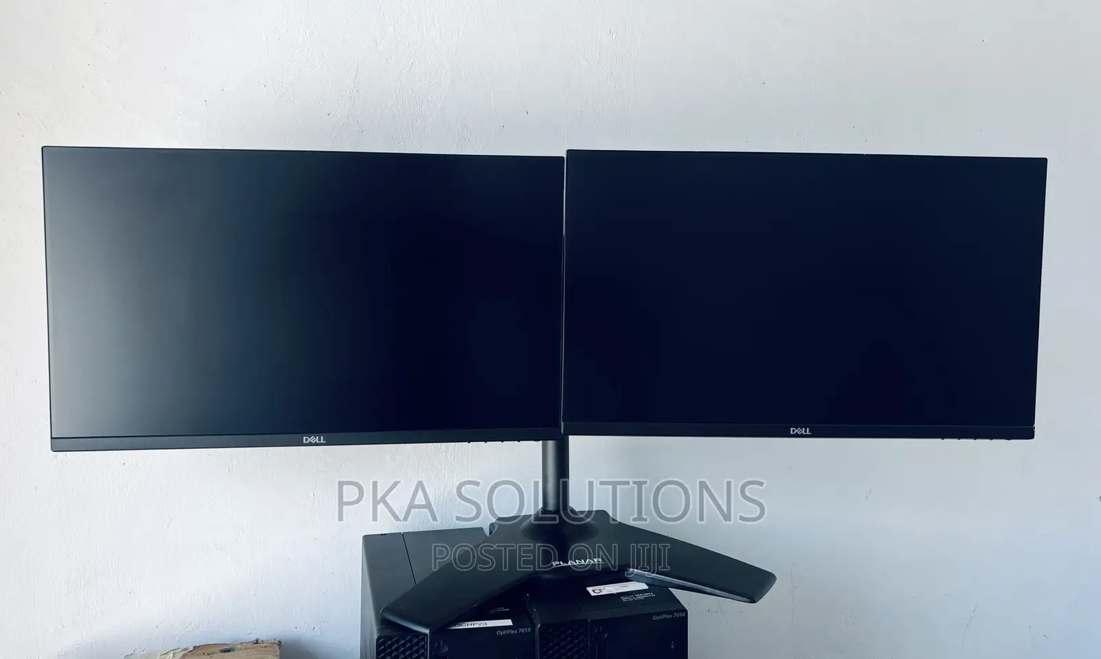 Dell 23 Inches Edgeless Monitor on Dual Stand.