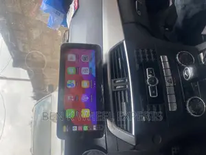 Mercedes Benz C300 Android Carplay Screen