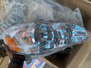 Toyota Corolla 2003-2006 Headlight.