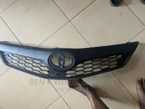 Toyota Camry Spider 2012-14 Front Grille