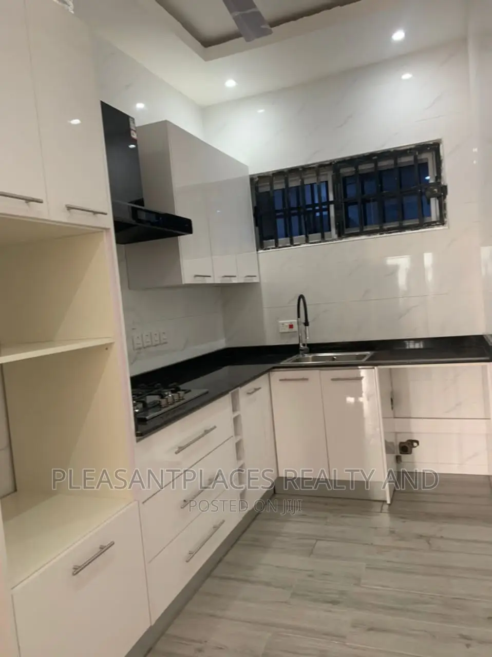2bdrm Apartment in Pleasantplaces, West Legon for rent