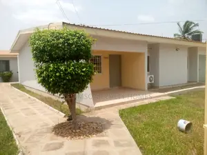 4bdrm House in Community 19 Estate,, Spintex for rent