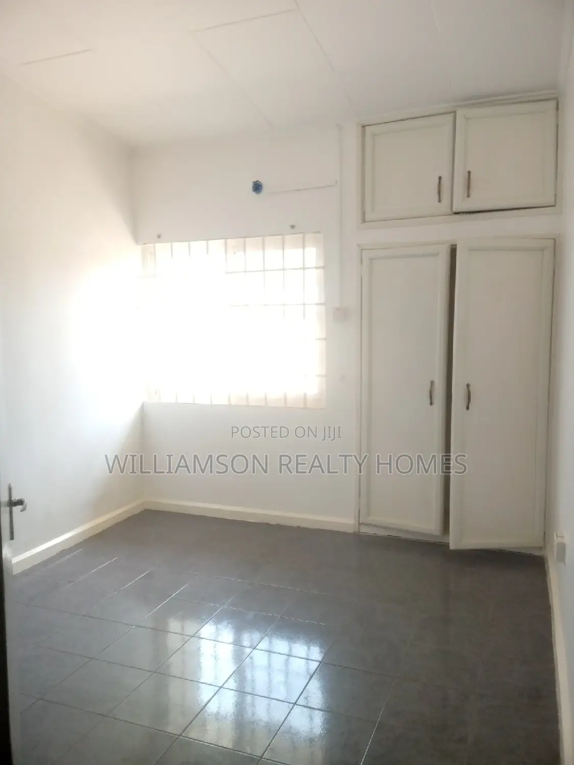 4bdrm House in Community 19 Estate,, Spintex for rent