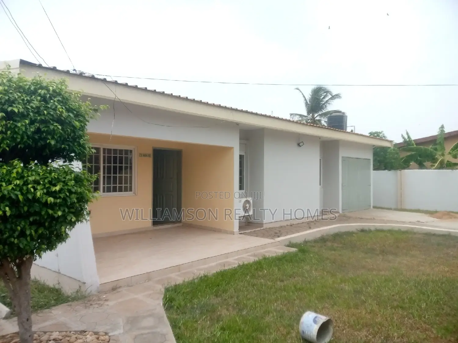 4bdrm House in Community 19 Estate,, Spintex for rent