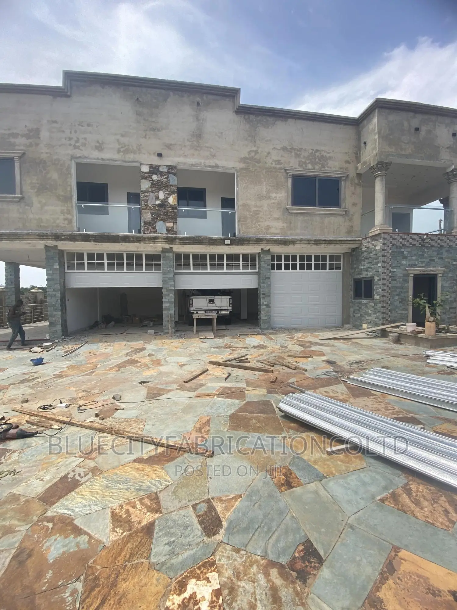 Triple Automatic Garage Door With Remote