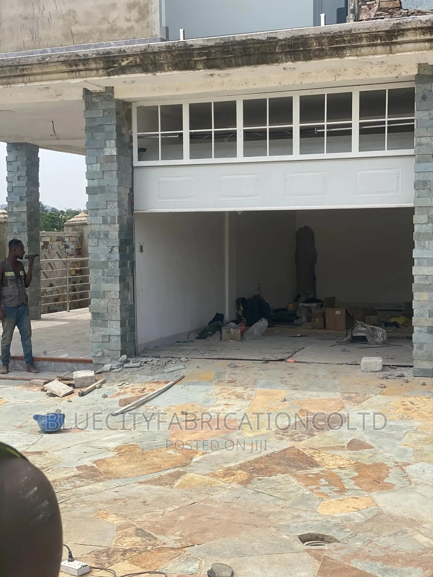 Triple Automatic Garage Door With Remote